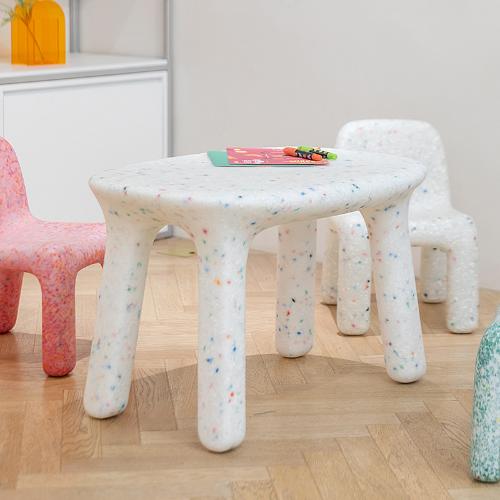 塑料碎花小餐桌現代簡約幼兒園學習遊戲桌椅組合北歐家用兒童桌