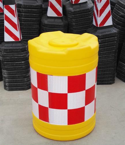 PVC隔離墩柔性道路護欄圍欄分流水馬防撞桶塑料隔離墩分道體
