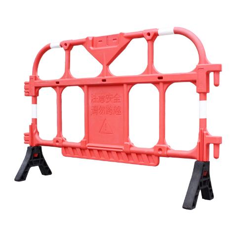 塑料膠馬護欄臨時隔離移動護欄交通道路施工紅色膠馬圍欄